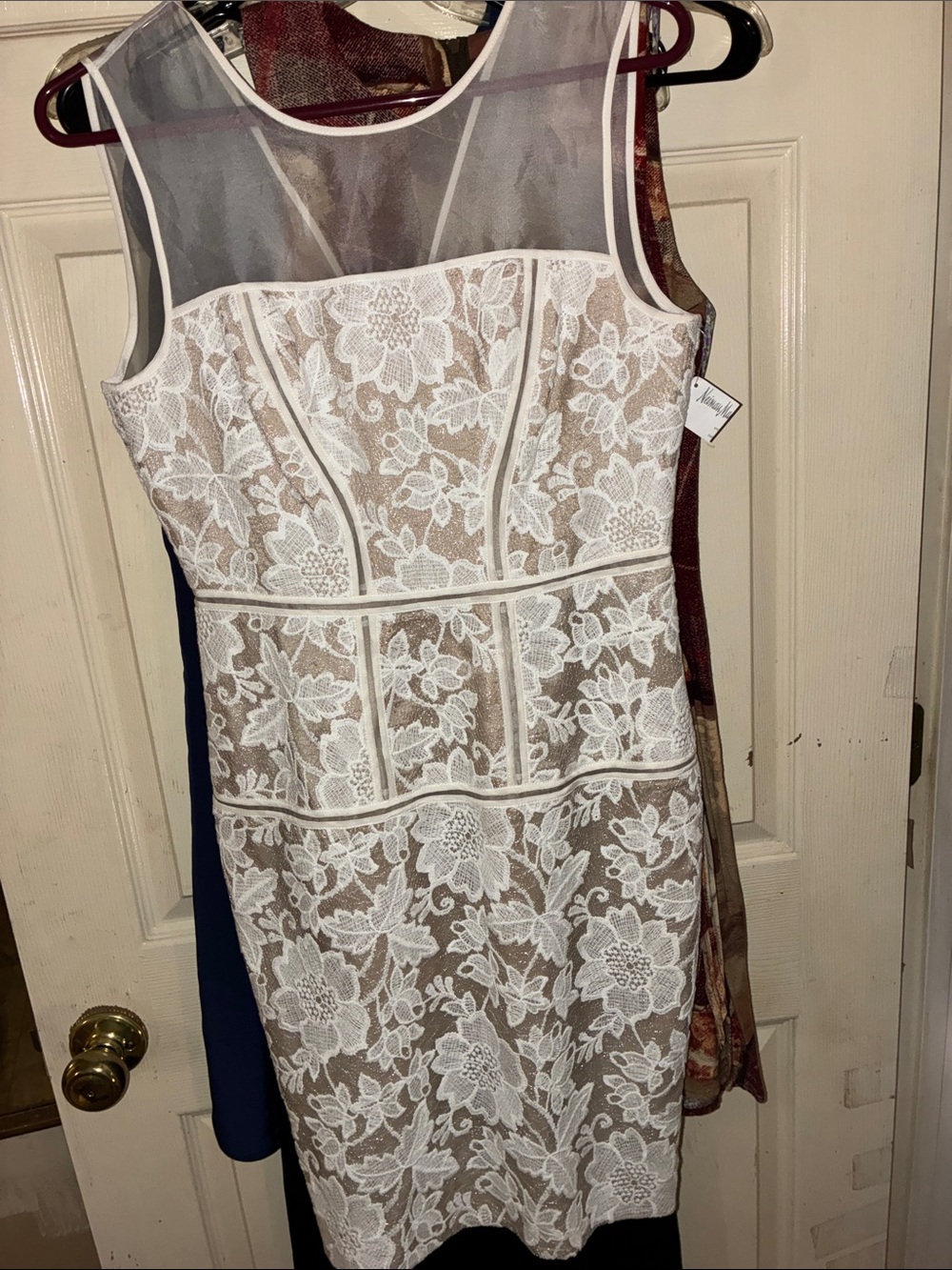 Trina Turk new never worWhite Floral Lace Sheath Dress - Elegant Women's Dress 4